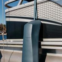 MarineWarehouse/Mission-Maven-Deep-Blue-Pontoon-Boat-Fender-Installed-on-Pontoon__58917.1739477117